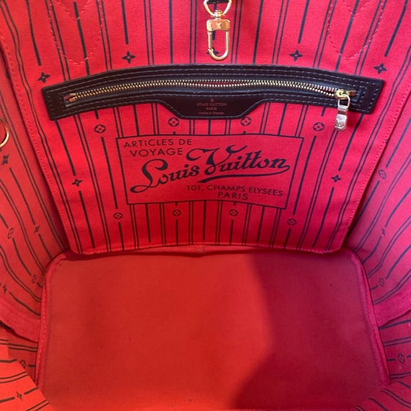 **SOLD** Louis Vuitton Neverfull MM. - Picture 4 of 5